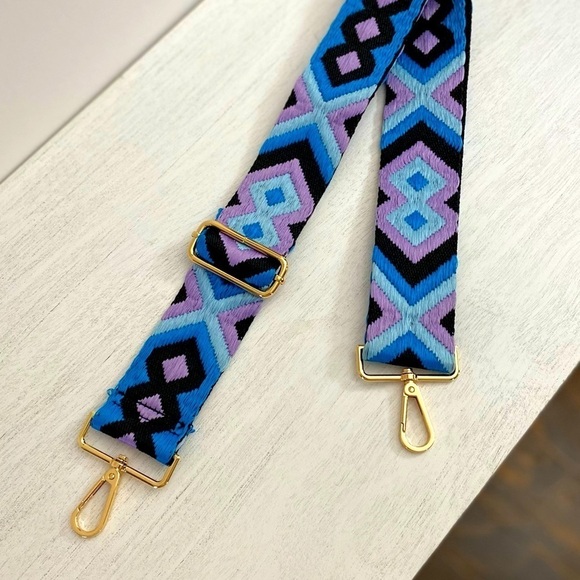 Brand NEW! Grey Camden Bag w/Aqua Geo Lavender Crossbody Strap💜💙 - Picture 2 of 16